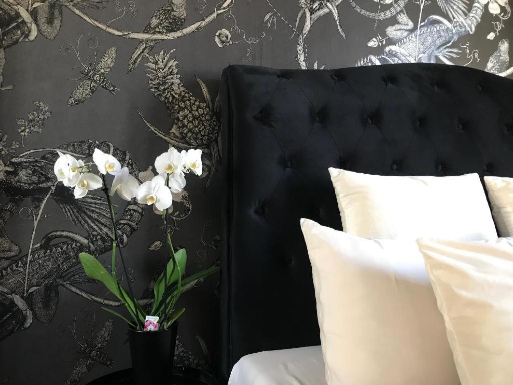 Lippi 42 Guest House Single Room'S In Villa With Garden Milano Exteriör bild